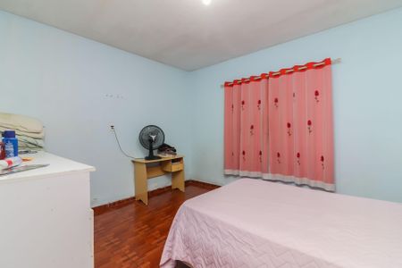 Casa à venda com 330m², 4 quartos e 5 vagasCasa 2 - Quarto 2
