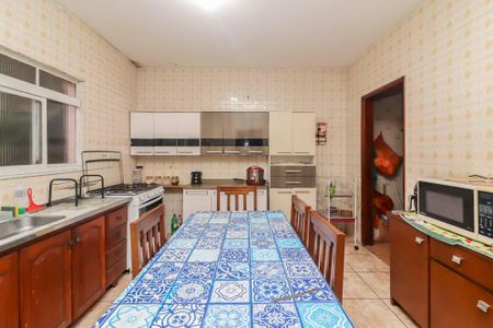 Casa à venda com 330m², 4 quartos e 5 vagasCasa 2 - Cozinha