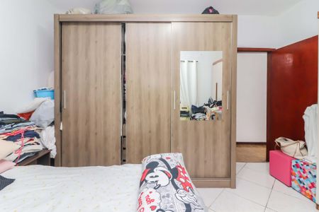 Casa à venda com 330m², 4 quartos e 5 vagasCasa 1 - Quarto 2