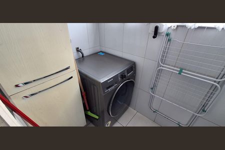 Apartamento à venda com 64m², 2 quartos e 1 vagaÁrea de Serviço 