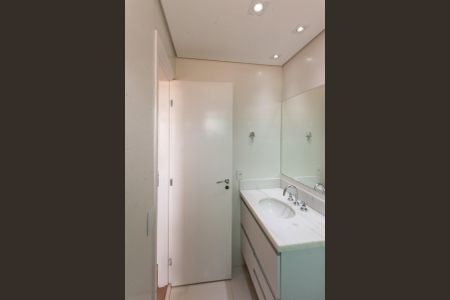 Apartamento à venda com 138m², 3 quartos e 2 vagasBanheiro da Suíte 1