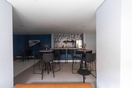 Apartamento para alugar com 35m², 2 quartos e sem vagaÁrea comum - Salão de festas