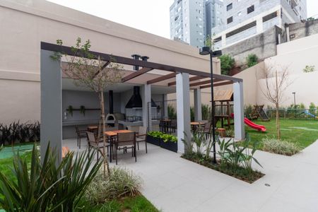 Apartamento para alugar com 35m², 2 quartos e 1 vaga Apartamento para alugar com 35m², 2 quartos e 1 vagaÁrea comum - Churrasqueira