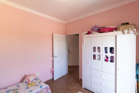 Casa à venda com 250m², 3 quartos e 5 vagas Casa à venda com 250m², 3 quartos e 5 vagasQuarto 01