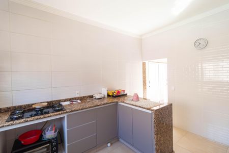 Casa à venda com 250m², 3 quartos e 5 vagas Casa à venda com 250m², 3 quartos e 5 vagasCozinha