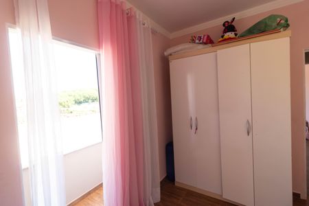 Casa à venda com 250m², 3 quartos e 5 vagas Casa à venda com 250m², 3 quartos e 5 vagasQuarto 02