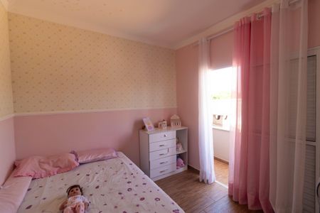 Casa à venda com 250m², 3 quartos e 5 vagas Casa à venda com 250m², 3 quartos e 5 vagasQuarto 02