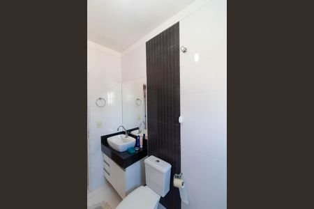 Casa à venda com 250m², 3 quartos e 5 vagas Casa à venda com 250m², 3 quartos e 5 vagasBanheiro 01