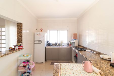 Casa à venda com 250m², 3 quartos e 5 vagas Casa à venda com 250m², 3 quartos e 5 vagasCozinha