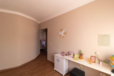 Casa à venda com 250m², 3 quartos e 5 vagas Casa à venda com 250m², 3 quartos e 5 vagasEscritório