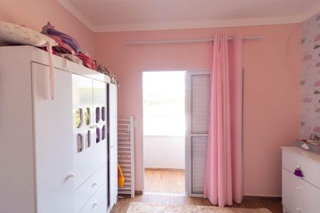 Casa à venda com 250m², 3 quartos e 5 vagas Casa à venda com 250m², 3 quartos e 5 vagasQuarto 01