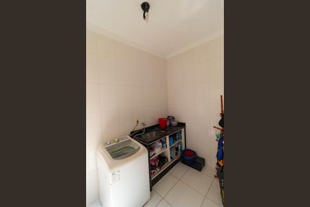 Casa à venda com 250m², 3 quartos e 5 vagas Casa à venda com 250m², 3 quartos e 5 vagasÁrea de Serviço