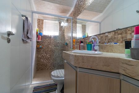 Casa à venda com 250m², 3 quartos e 5 vagas Casa à venda com 250m², 3 quartos e 5 vagasBanheiro 02