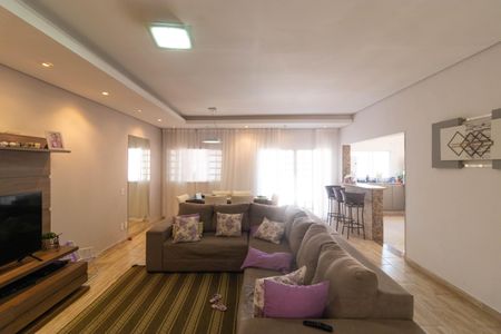 Casa à venda com 250m², 3 quartos e 5 vagas Casa à venda com 250m², 3 quartos e 5 vagasSala 02