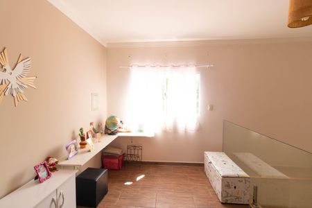 Casa à venda com 250m², 3 quartos e 5 vagas Casa à venda com 250m², 3 quartos e 5 vagasEscritório