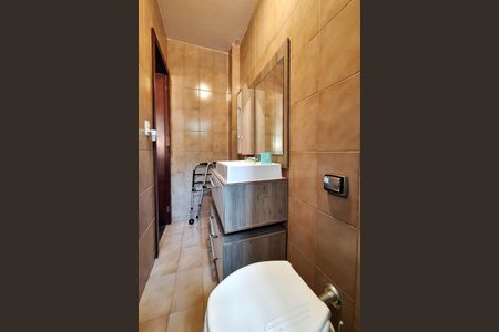 Casa de condomínio à venda com 227m², 4 quartos e 2 vagasBanheiro da Suíte 1