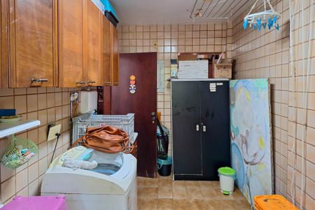 Casa de condomínio à venda com 227m², 4 quartos e 2 vagasÁrea de Serviço