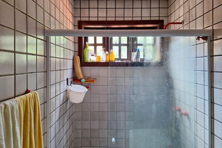 Casa de condomínio à venda com 227m², 4 quartos e 2 vagasBanheiro da Suíte 2