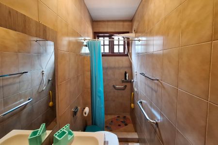 Casa de condomínio à venda com 227m², 4 quartos e 2 vagasBanheiro da Suíte 1