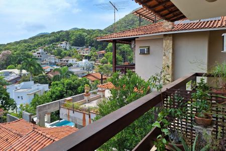 Casa de condomínio à venda com 227m², 4 quartos e 2 vagasQuarto 4