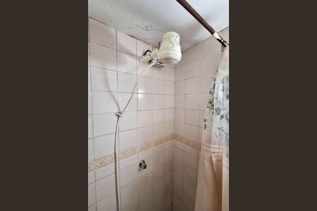 Casa de condomínio à venda com 227m², 4 quartos e 2 vagasBanheiro de serviço