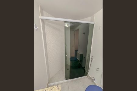 Studio à venda com 32m², 1 quarto e 1 vaga Studio à venda com 32m², 1 quarto e 1 vagaBanheiro