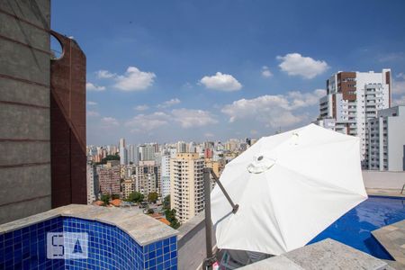 Studio à venda com 32m², 1 quarto e 1 vaga Studio à venda com 32m², 1 quarto e 1 vagaÁrea comum - Piscina
