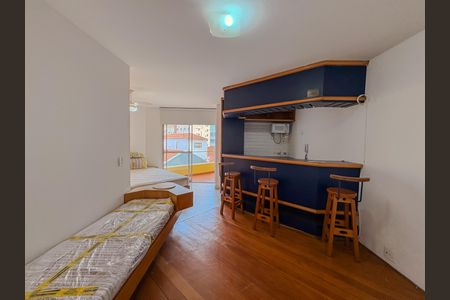 Studio à venda com 32m², 1 quarto e 1 vaga Studio à venda com 32m², 1 quarto e 1 vagaStudio