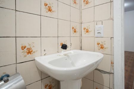Casa para alugar com 60m², 1 quarto e sem vagaBanheiro