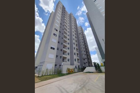 Apartamento para alugar com 55m², 2 quartos e 1 vagaFachada