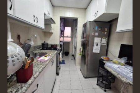 Apartamento à venda com 72m², 3 quartos e 2 vagasCozinha