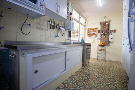 Apartamento à venda com 114m², 3 quartos e 2 vagasCozinha