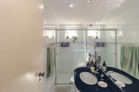 Apartamento à venda com 170m², 4 quartos e 1 vagaBanheiro da Suíte