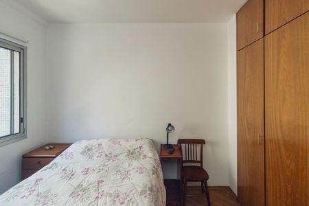Apartamento à venda com 170m², 4 quartos e 1 vagaQuarto 2