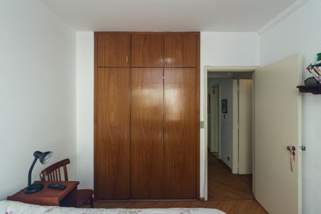 Apartamento à venda com 170m², 4 quartos e 1 vagaQuarto 2