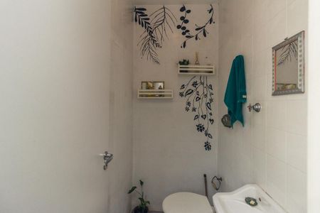 Apartamento à venda com 170m², 4 quartos e 1 vagaBanheiro de Serviço