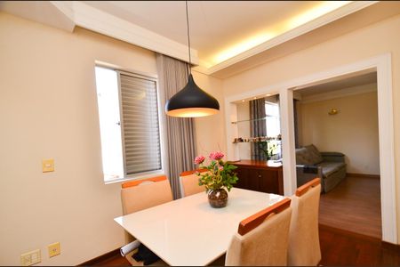 Apartamento à venda com 112m², 2 quartos e 1 vagaSala