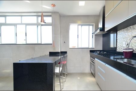 Apartamento à venda com 112m², 2 quartos e 1 vagaCozinha