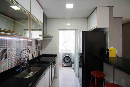 Apartamento para alugar com 90m², 2 quartos e 2 vagasCozinha