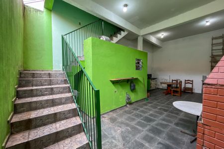 Casa para alugar com 240m², 4 quartos e 2 vagasChurrasqueira