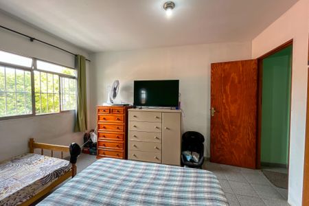 Casa para alugar com 240m², 4 quartos e 2 vagasQuarto 4