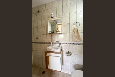 Casa para alugar com 240m², 4 quartos e 2 vagasBanheiro 2