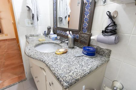 Apartamento à venda com 150m², 2 quartos e 2 vagasBanheiro do  Quarto 2