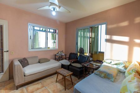 Apartamento à venda com 150m², 2 quartos e 2 vagasQuarto