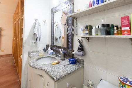 Apartamento à venda com 150m², 2 quartos e 2 vagasBanheiro do  Quarto 2