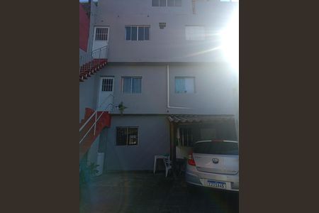 Garagem de casa para alugar com 2 quartos, 80m² em Jardim Iracema, Taboão da Serra