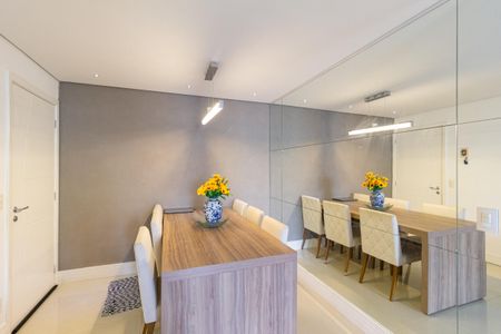 Apartamento à venda com 89m², 2 quartos e 2 vagasSala