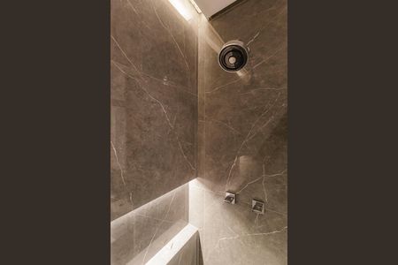 Apartamento à venda com 212m², 4 quartos e 2 vagas Apartamento à venda com 212m², 4 quartos e 2 vagasBanheiro Social