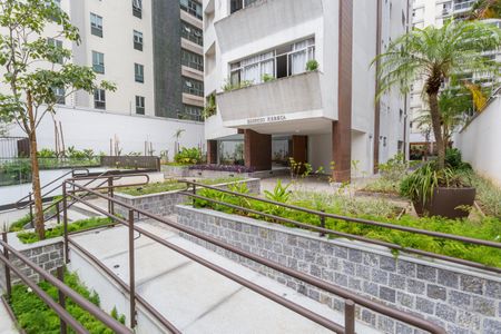 Apartamento à venda com 212m², 4 quartos e 2 vagas Apartamento à venda com 212m², 4 quartos e 2 vagasÁrea comum