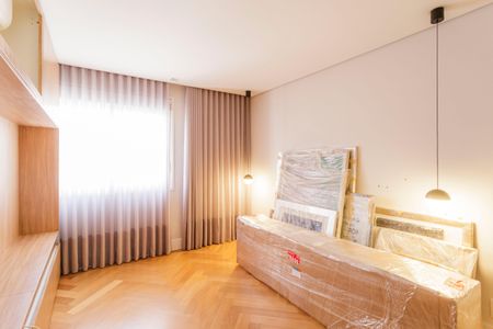 Apartamento à venda com 212m², 4 quartos e 2 vagas Apartamento à venda com 212m², 4 quartos e 2 vagasQuarto 3